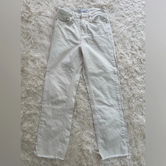 Zara high rise cotton ivory jeans straight leg raw hem size 2 - Picture 1 of 7